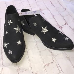 NWT Seven7 brand booties